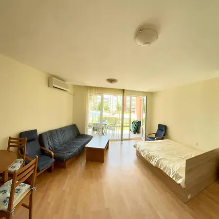Privelidge Big Pool And Sea First Floor * النايت
