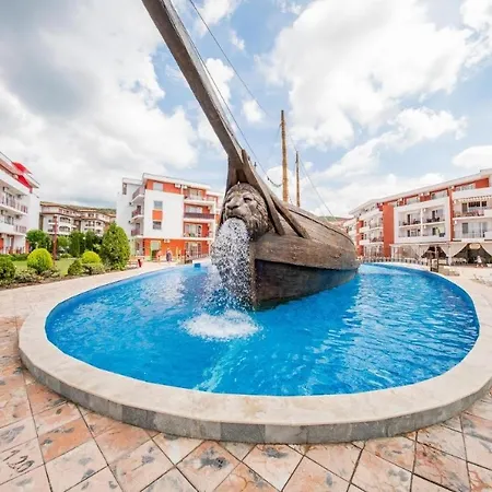 Privelidge Big Pool And Sea First Floor * النايت
