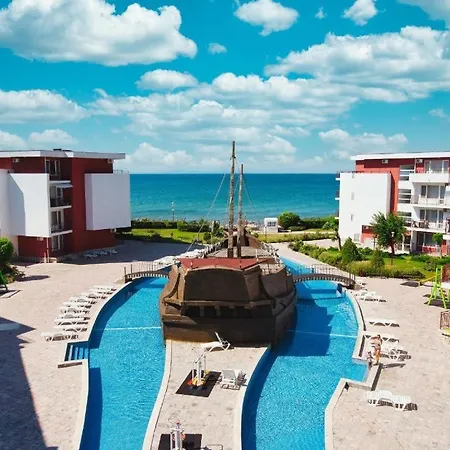 Privelidge Big Pool And Sea First Floor Appartamento