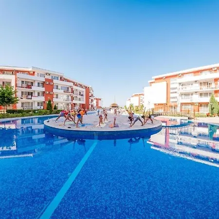 Privelidge Big Pool And Sea First Floor Apartment *
